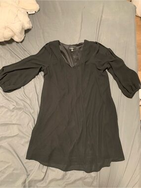 NWOT Lulu's Black V-Neck Shift Tunic with open arm Balloon Sleeves